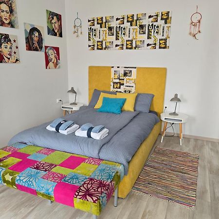 רייקה Darlea Apartman מראה חיצוני תמונה